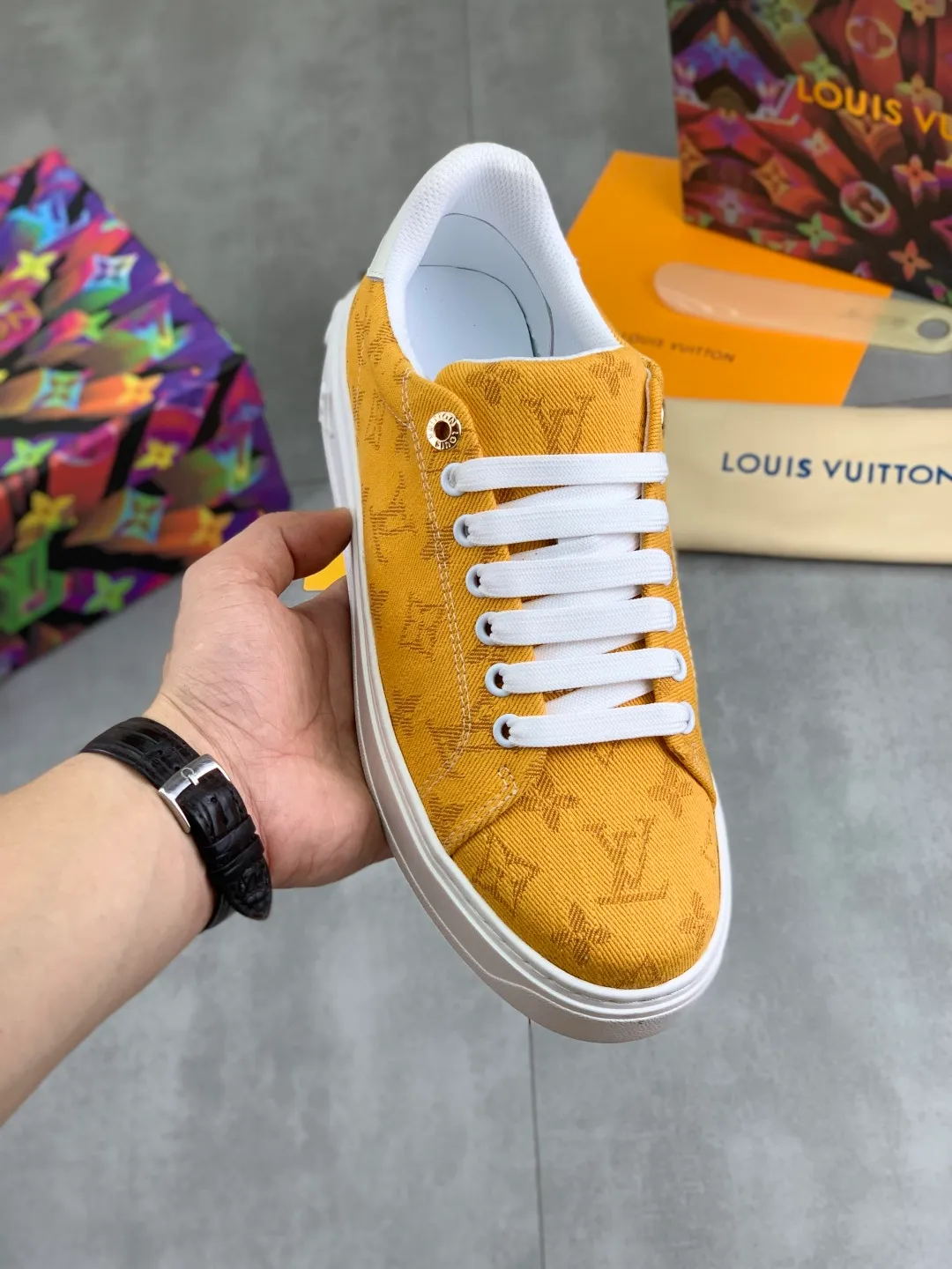 Men's men's shoes💰P520💰[New model]🆘High quality cowhide [Louis Vuitton]LV official website latest model🎁casual and fashionable men's shoes👟hot style💥simple and elegant style, exclusive for trendy men. Unique official website latest brand elements👑original decoration, fashionable and generous, the fabric is made of original denim➕comfortable and breathable mesh lining➕cow leather feet ✅The official website specifies wear-resistant casual outsole, the classic model is taken in real life🎬Color: 6️⃣colors available😍Number of codes: 38-44 Full set of packaging